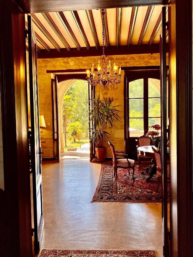 Chateau Borgeat De Lagrange - Privatisation Блеи-э-Сент-Люс Экстерьер фото