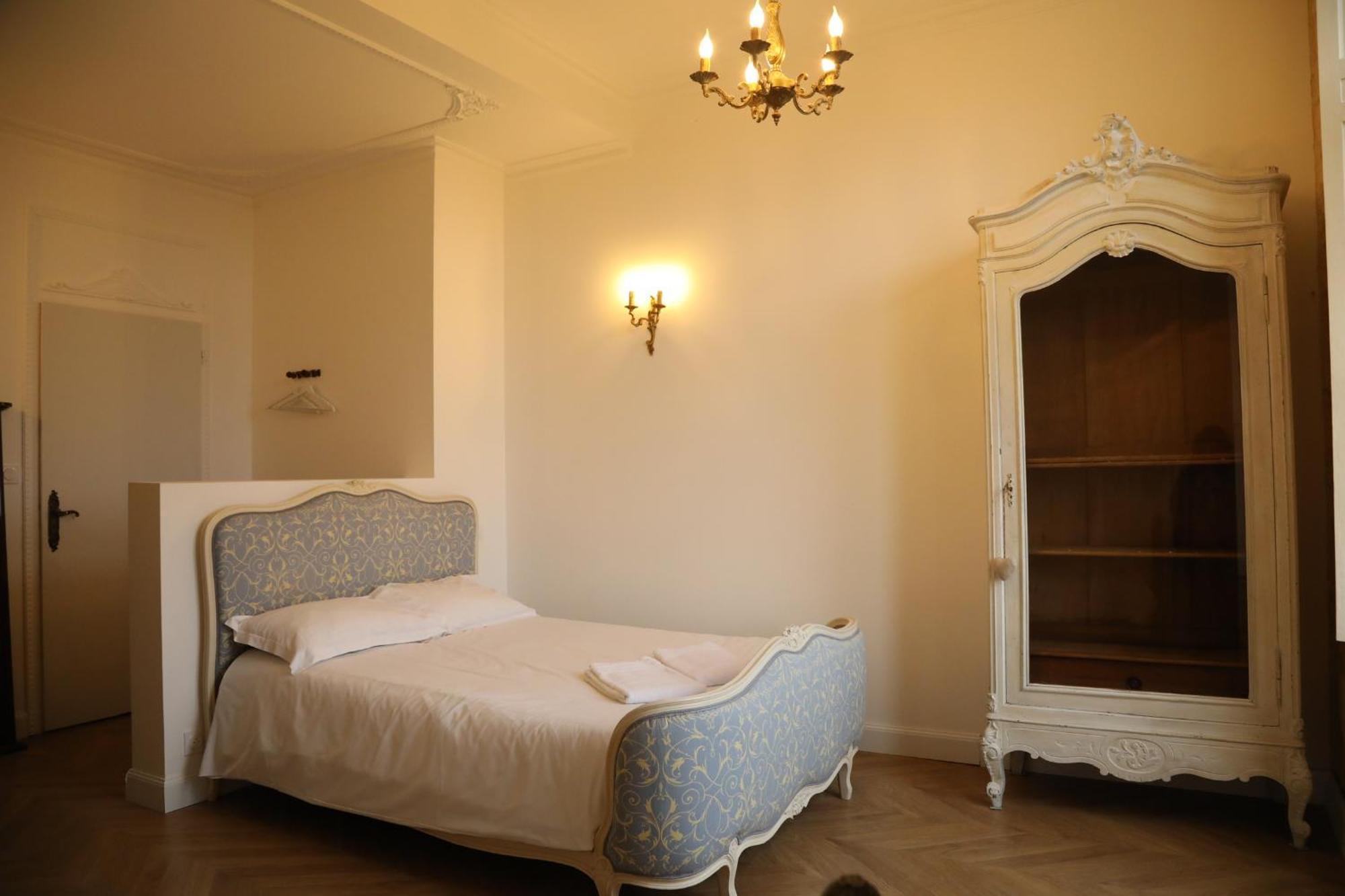 Chateau Borgeat De Lagrange - Privatisation Блеи-э-Сент-Люс Экстерьер фото