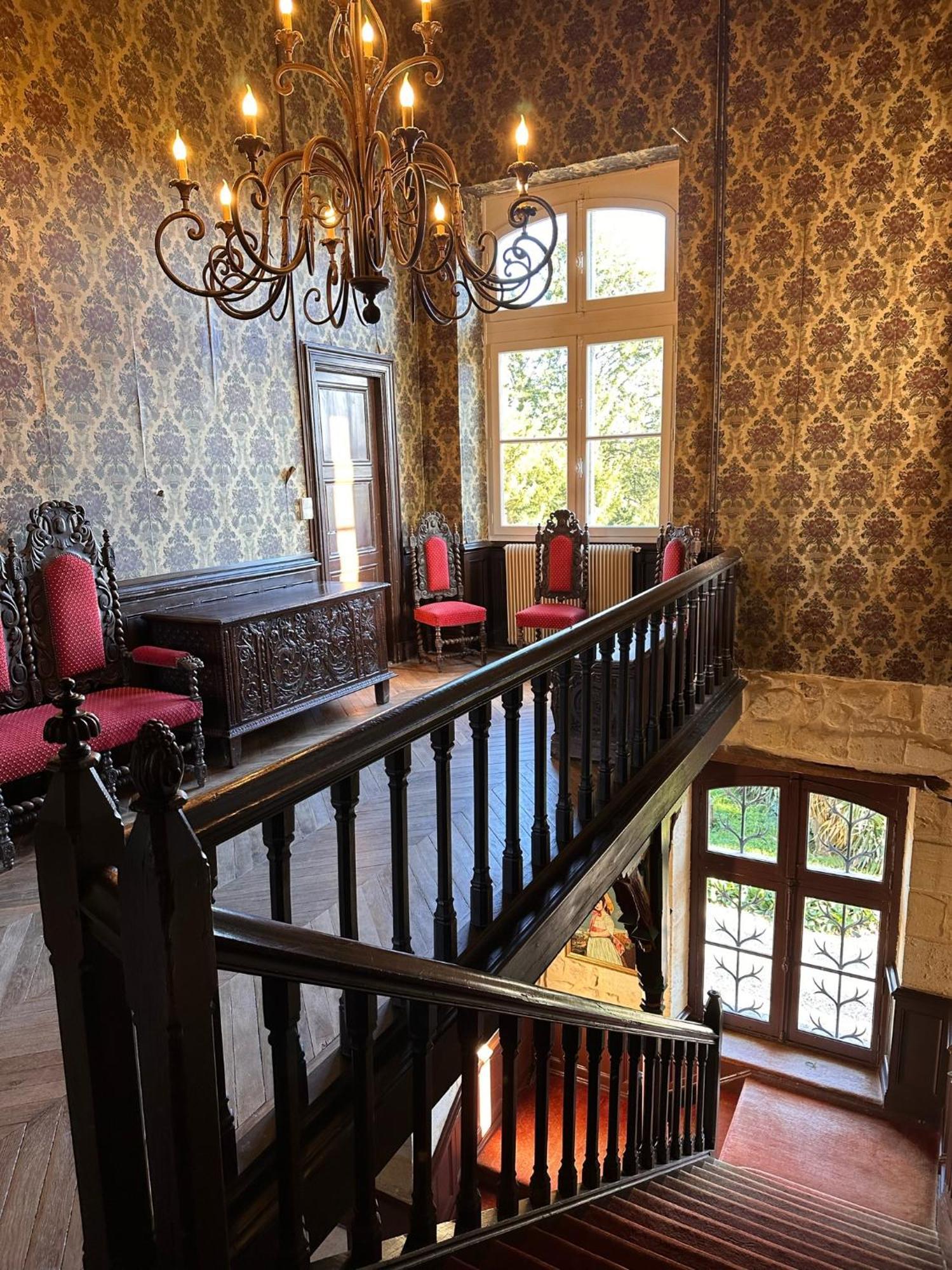 Chateau Borgeat De Lagrange - Privatisation Блеи-э-Сент-Люс Экстерьер фото